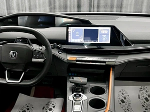 Лифтбек Changan UNI-V 2022 года, 2099000 рублей, Красноярск