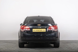 Седан Chevrolet Cruze 2011 года, 669000 рублей, Томск