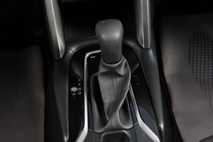 Внедорожник Toyota Corolla Cross 2024 года, 2989000 рублей, Новосибирск