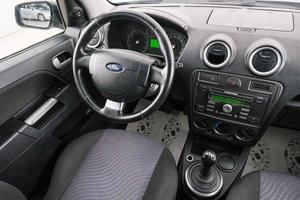 Хетчбэк Ford Fusion 2006 года, 449000 рублей, Красноярск