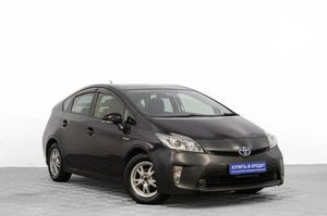 Лифтбек Toyota Prius 2014 года, 1199000 рублей, Барнаул
