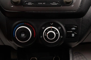 Хетчбэк Kia Rio 2012 года, 539000 рублей, Оренбург