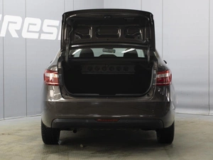 Седан ВАЗ (LADA) Vesta 2019 года, 720000 рублей, Омск