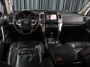 Внедорожник Toyota Land Cruiser 2013 года, 3675000 рублей, Тюмень