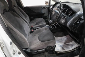 Хетчбэк Honda Fit 2002 года, 349000 рублей, Новокузнецк