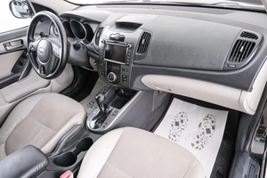 Седан Kia Forte 2010 года, 679000 рублей, Красноярск