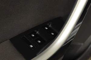 Хетчбэк Opel Astra 2010 года, 1019000 рублей, Тюмень