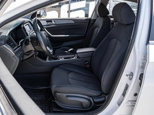 Седан Hyundai Sonata 2019 года, 1691000 рублей, Краснодар