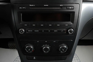 Внедорожник Skoda Yeti 2010 года, 869000 рублей, Тюмень