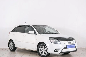 Хетчбэк Kia Rio 2011 года, 699000 рублей, Красноярск