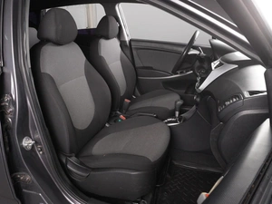 Хетчбэк Hyundai Solaris 2011 года, 698000 рублей, Минеральные Воды