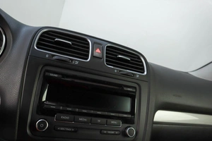 Хетчбэк Volkswagen Golf 2012 года, 839000 рублей, Челябинск