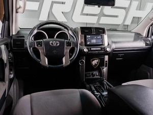 Внедорожник Toyota Land Cruiser Prado 2011 года, 2700000 рублей, Тюмень