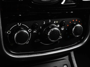 Внедорожник Renault Duster 2013 года, 1024000 рублей, Кирилловка