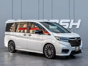 Минивэн Honda Stepwgn Spada 2020 года, 2990000 рублей, Краснодар