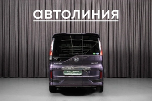 Минивэн Honda Stepwgn 2015 года, 1680000 рублей, Красноярск