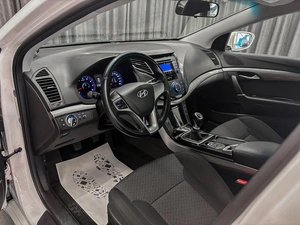 Седан Hyundai i40 2014 года, 1250000 рублей, Красноярск