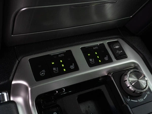 Внедорожник Toyota Land Cruiser 2016 года, 5099000 рублей, Тюмень