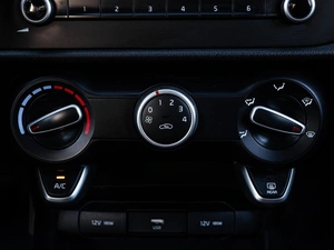 Седан Kia Rio 2021 года, 1590000 рублей, Ставрополь