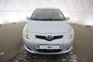 Хэтчбек Toyota Auris 2007 года, 630000 рублей, Орёл