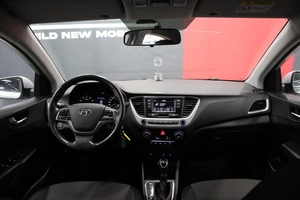 Седан Hyundai Solaris 2017 года, 1100000 рублей, Курск