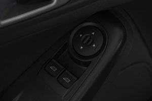 Хетчбэк Ford Fiesta 2016 года, 669000 рублей, Кемерово