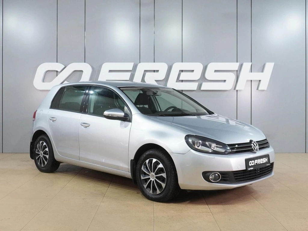 Хетчбэк Volkswagen Golf 2010 года, 979000 рублей, Воронеж