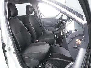 Седан Renault Logan 2019 года, 930000 рублей, Ростов-на-Дону