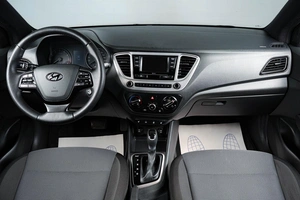 Седан Hyundai Solaris 2019 года, 1429000 рублей, Тюмень