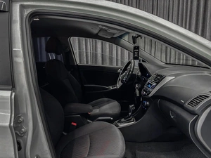 Седан Hyundai Solaris 2014 года, 855000 рублей, Красноярск