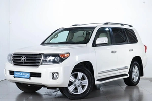 Внедорожник Toyota Land Cruiser 2013 года, 4029000 рублей, Челябинск