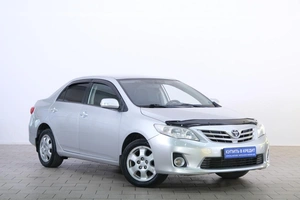 Седан Toyota Corolla 2011 года, 1039000 рублей, Омск