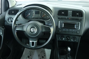 Седан Volkswagen Polo 2012 года, 899000 рублей, Омск
