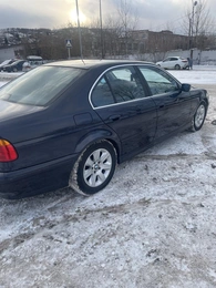 Седан BMW 5 серия 2001 года, 680000 рублей, Красноярск