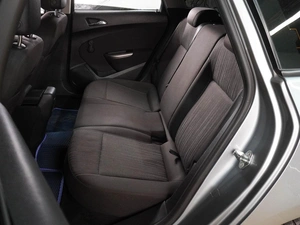 Универсал Opel Astra 2011 года, 899000 рублей, Воронеж