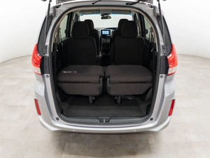 Минивэн Honda Freed 2022 года, 2000000 рублей, Красноярск