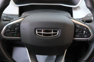 Внедорожник Geely Coolray 2023 года, 1999000 рублей, Омск