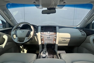 Внедорожник Infiniti QX56 2011 года, 2090000 рублей, Солонцы