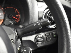 Хетчбэк Toyota Vitz 2017 года, 826100 рублей, Казань