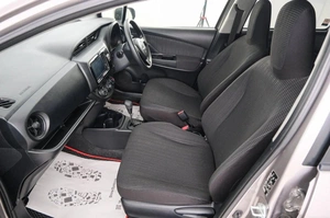 Хетчбэк Toyota Vitz 2018 года, 899000 рублей, Красноярск
