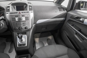 Минивэн Opel Zafira 2006 года, 469000 рублей, Барнаул