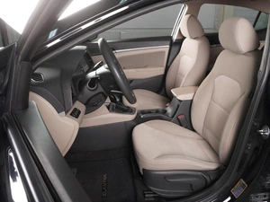 Седан Hyundai Elantra 2019 года, 1683000 рублей, Минеральные Воды