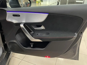 Хетчбэк Mercedes-benz A-класс 2019 года, 2287000 рублей, Солонцы