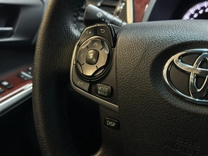 Седан Toyota Camry 2013 года, 1997000 рублей, Красноярск