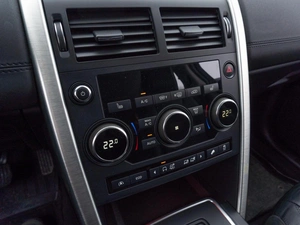 Внедорожник Land Rover Discovery Sport 2016 года, 1799000 рублей, Саратов