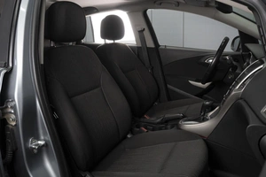 Хетчбэк Opel Astra 2011 года, 499000 рублей, Омск