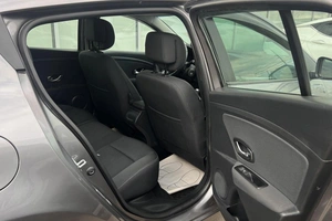 Хэтчбек Renault Megane 2011 года, 760000 рублей, Брянск