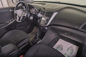 Седан Hyundai Solaris 2015 года, 1099000 рублей, Томск