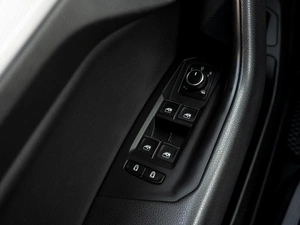 Внедорожник Volkswagen Touareg 2018 года, 3749000 рублей, Саратов