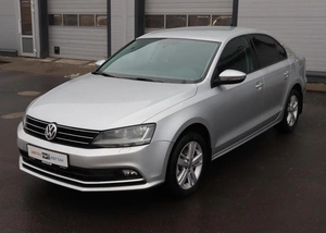 Седан Volkswagen Jetta 2018 года, 1400000 рублей, Железногорск